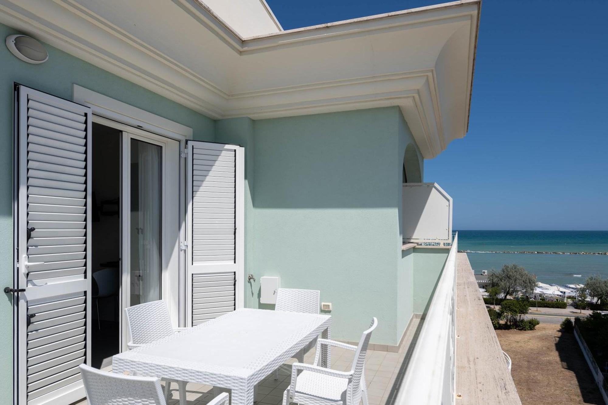 Apartamento Altomare - Vibra Villa Rosa Di Martinsicuro Exterior foto